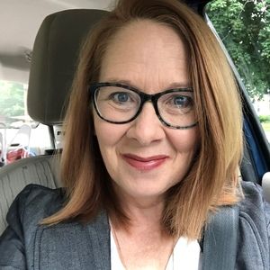 Meet your Posher, Rebecca